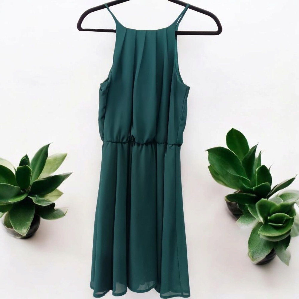 Elegant Green Sleeveless Dress